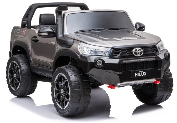 Toyota Hilux sidabrinis - priekis