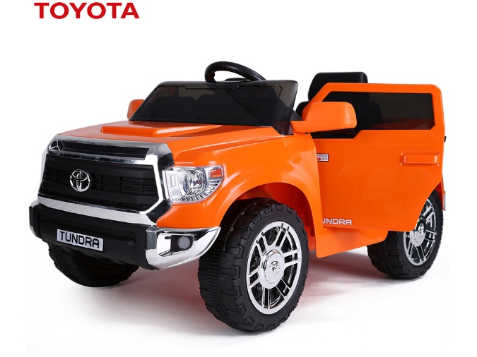 Toyota Tundra oranžinis - priekis